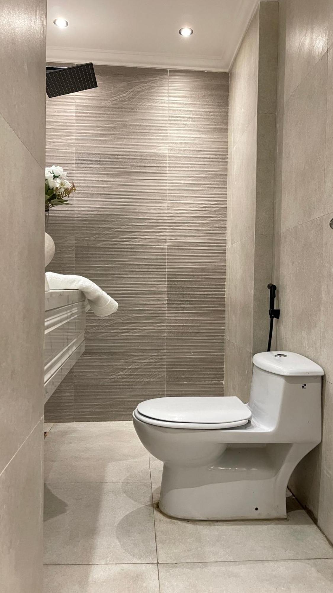 L1 Ivory Elegance With Kitchen *
